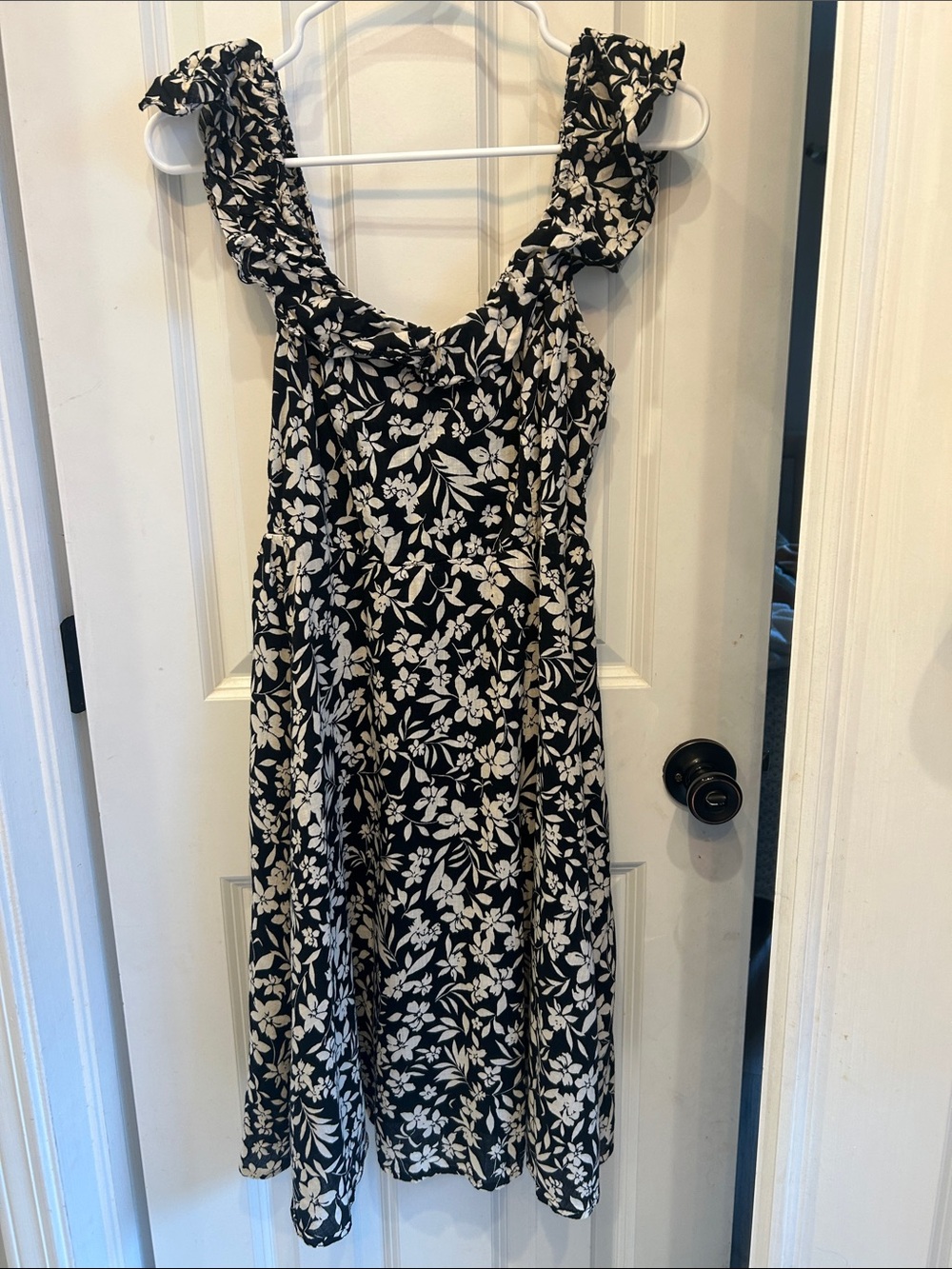 Old Navy Black and White Floral Ruffle Strap Midi Dress